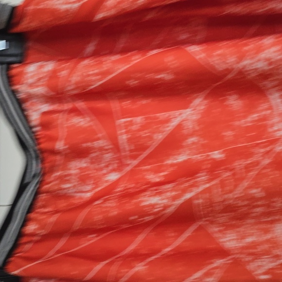 Trouve sz lg skirt coral color - Picture 3 of 4